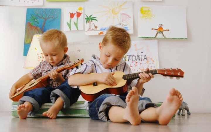 I-giochi-musicali-dei-bimbi-di-Breccia